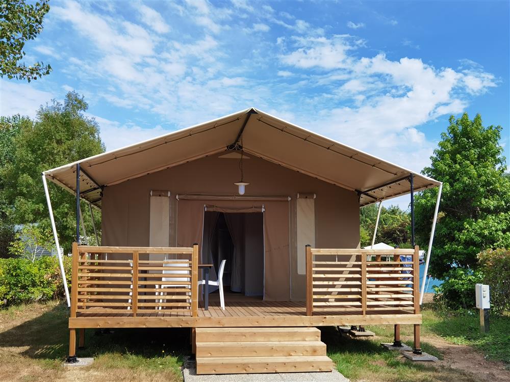 LODGE VUE DE FACE